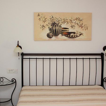 Apartments Vila Oksana 미미체 객실 사진